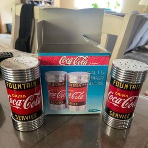 Vintage 1997 COCA-COLA Fountain Service Salt & Pepper Shakers